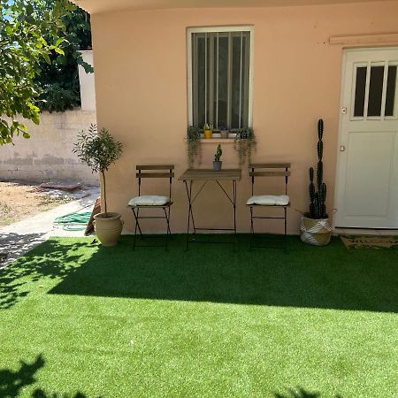 Yiayia Katina'S House Apartment Corinth Bagian luar foto