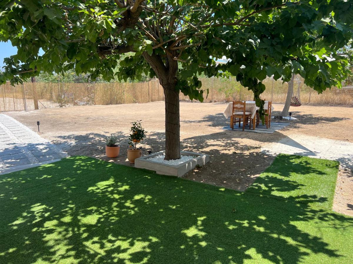 Yiayia Katina'S House Apartment Corinth Bagian luar foto